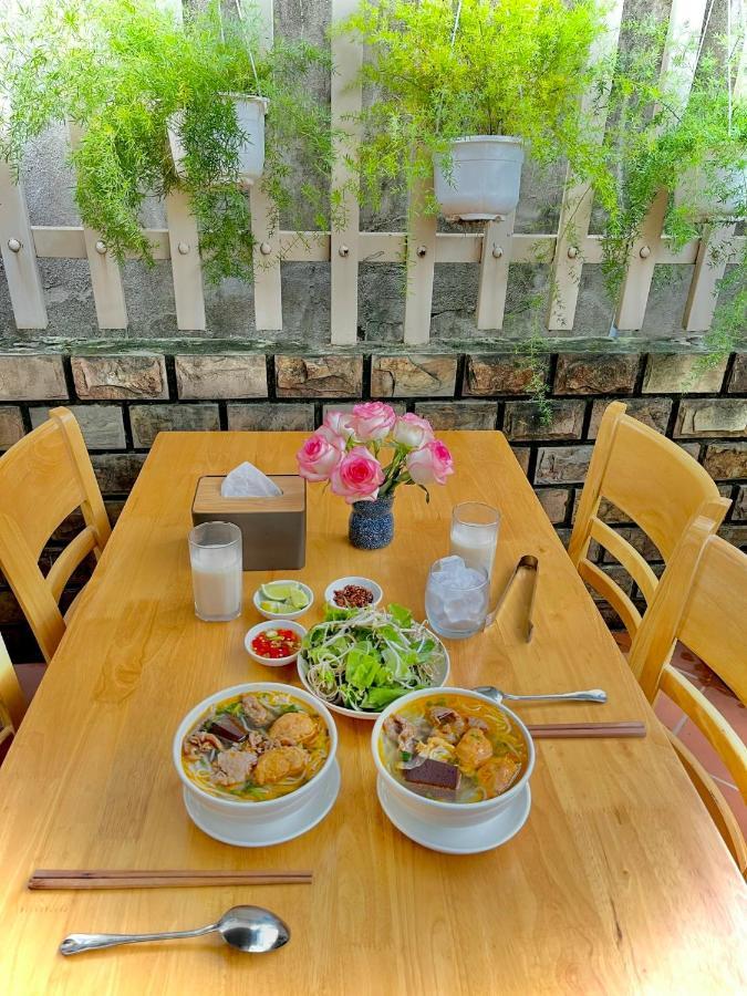 Hidden Hue Homestay Bagian luar foto