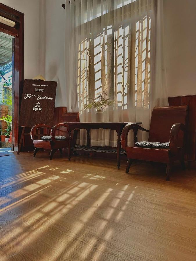 Hidden Hue Homestay Bagian luar foto